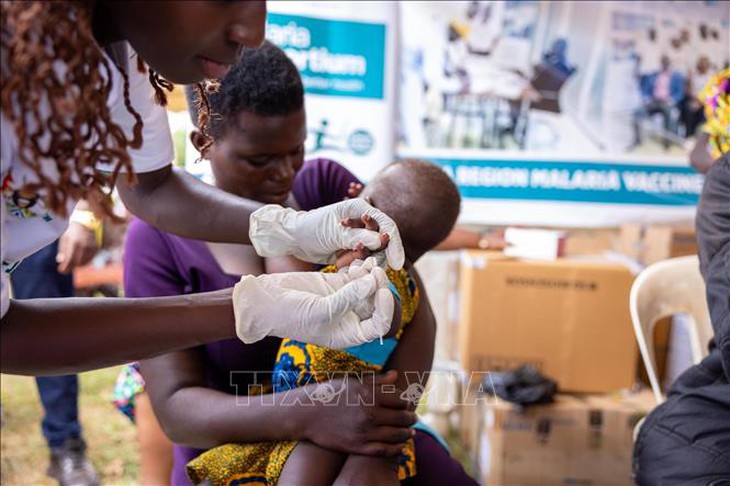 Hơn nửa triệu trẻ em châu Phi tử vong hằng năm do thiếu vaccine- Ảnh 1.