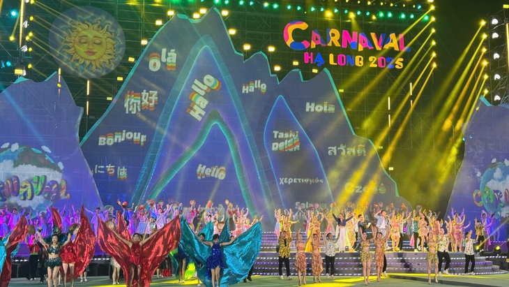 Carnaval Hạ Long 2025 - Lung linh sắc màu bên bờ di sản- Ảnh 1.