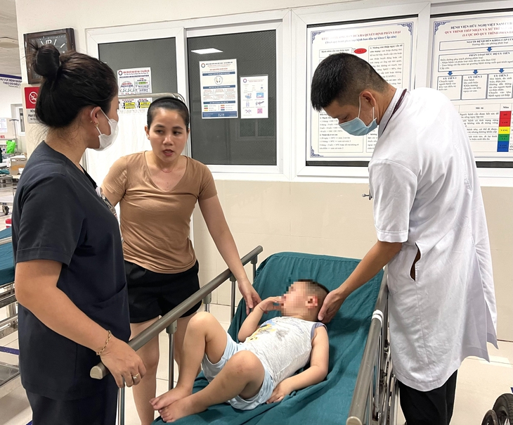 Trải nghiệm trực đêm tại khoa cấp cứu- Ảnh 4.