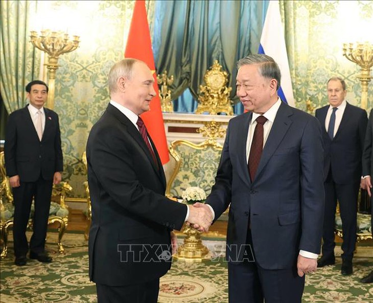 Tổng Bí thư Tô Lâm hội đàm hẹp với Tổng thống Nga Vladimir Putin- Ảnh 1.