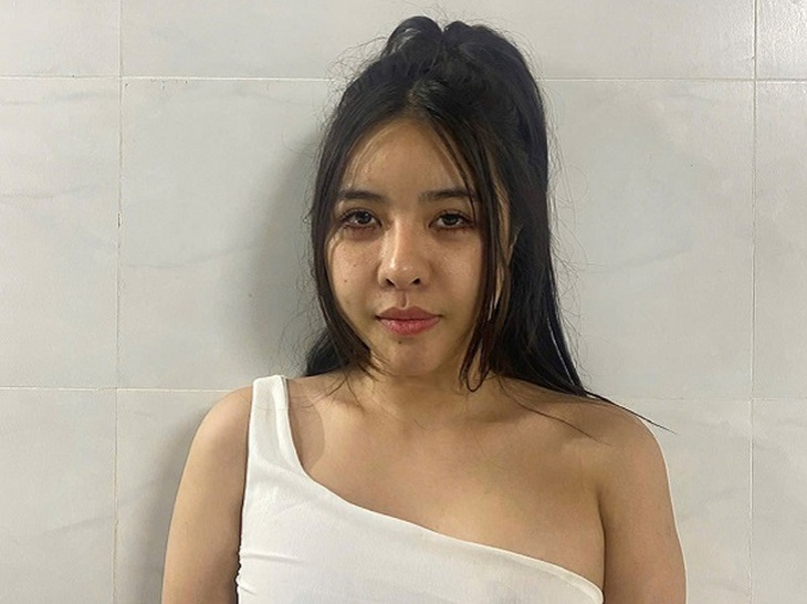 Lộ diện nữ môi giới dàn xếp mua bán dâm tại nhà nghỉ ở Hà Nội - Ảnh 1.