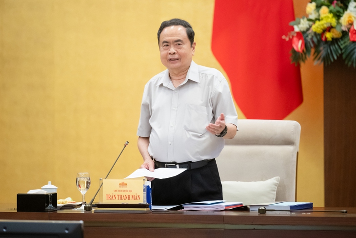 Chủ tịch Quốc hội: Sắp xếp bộ máy phải 'vừa chạy vừa xếp hàng, không thể đủng đỉnh, túc tắc mà xong'- Ảnh 2.