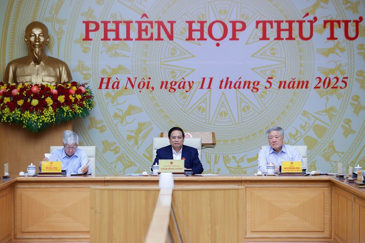 Thủ tướng: Còn 170 ngày để cả nước xóa gần 62.000 căn nhà tạm, nhà dột nát- Ảnh 1.