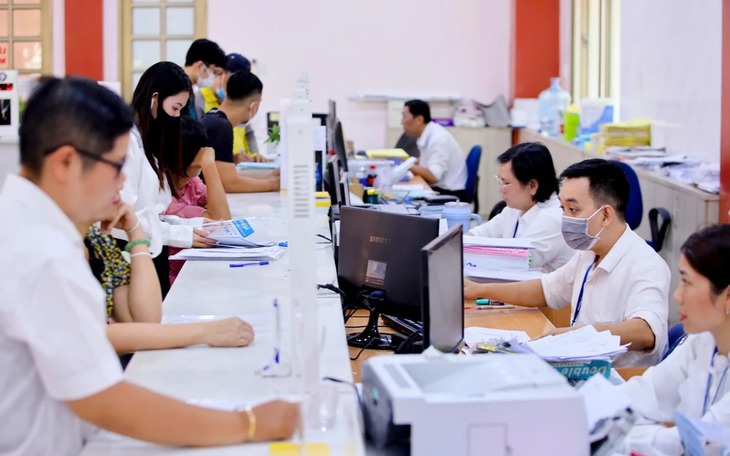Thủ tướng yêu cầu đảm bảo chi trả chế độ cho cán bộ khi thực hiện sắp xếp bộ máy
