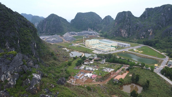 Người dân chặn xe không cho vào bãi rác, TP Thanh Hóa ngổn ngang rác thải- Ảnh 4. Người dân chặn xe không cho vào bãi rác, TP Thanh Hóa ngổn ngang rác thải- Ảnh 4.