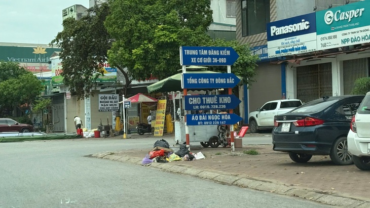 Người dân chặn xe không cho vào bãi rác, TP Thanh Hóa ngổn ngang rác thải- Ảnh 1. Người dân chặn xe không cho vào bãi rác, TP Thanh Hóa ngổn ngang rác thải- Ảnh 1.