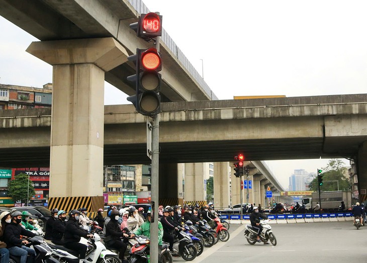 Đèn đỏ dài gấp 5 lần đèn xanh, có bất cập?- Ảnh 3.