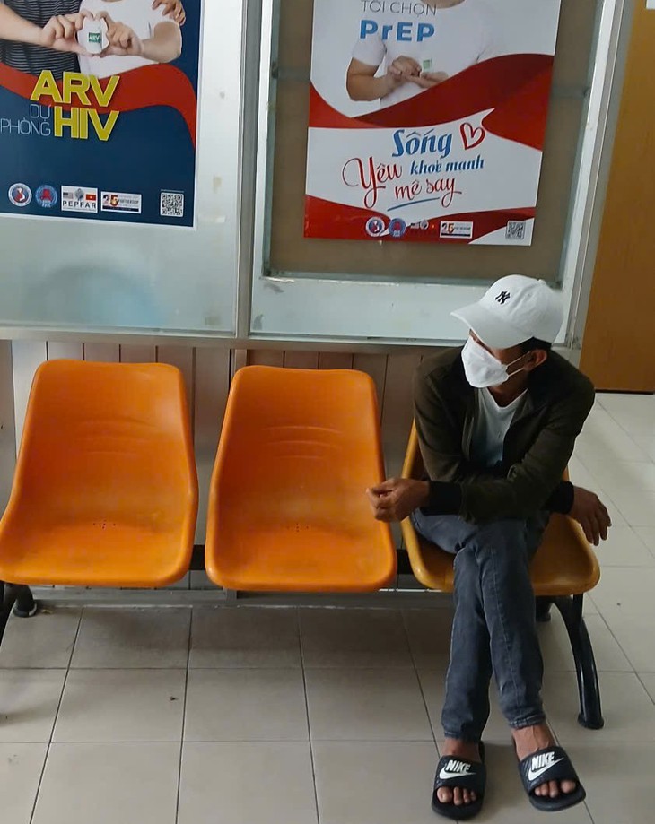 Người nhiễm HIV cần làm gì để có sống khỏe mạnh?- Ảnh 2. Người nhiễm HIV cần làm gì để có sống khỏe mạnh?- Ảnh 2.