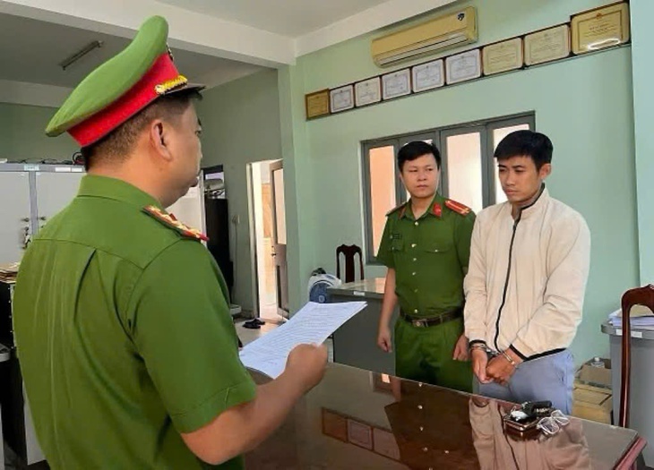 Tạm giam giám đốc trẻ lừa đảo hơn 2 tỷ- Ảnh 1.