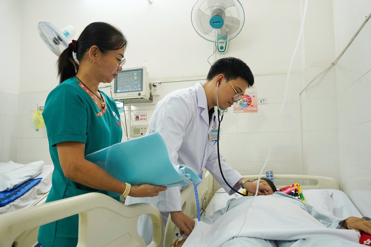 Bệnh nhân 66 tuổi thoát cửa tử nhờ được thay van động mạch chủ qua da- Ảnh 1.