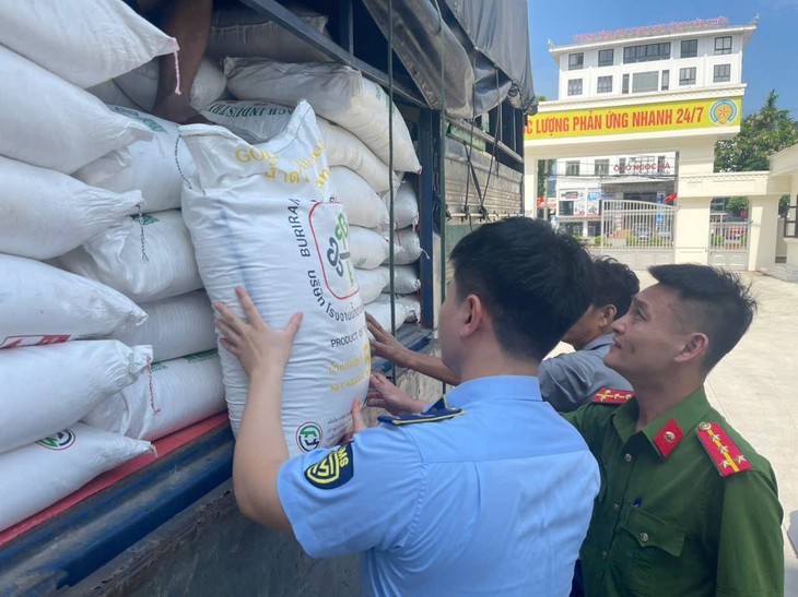 Bắt giữ 3 tấn đường cát nhập lậu tại Nghệ An- Ảnh 1.