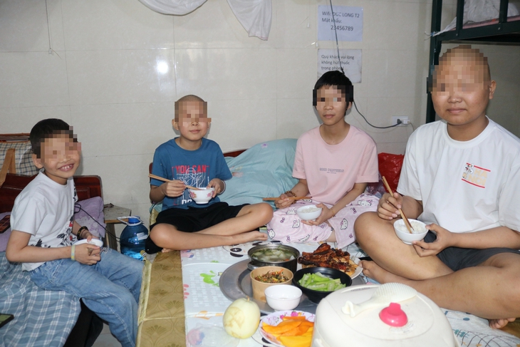 Nhà trọ 0 đồng: Nơi tình thương 'chữa lành' nỗi đau của bệnh nhi ung thư- Ảnh 3. Nhà trọ 0 đồng: Nơi tình thương 'chữa lành' nỗi đau của bệnh nhi ung thư- Ảnh 3.