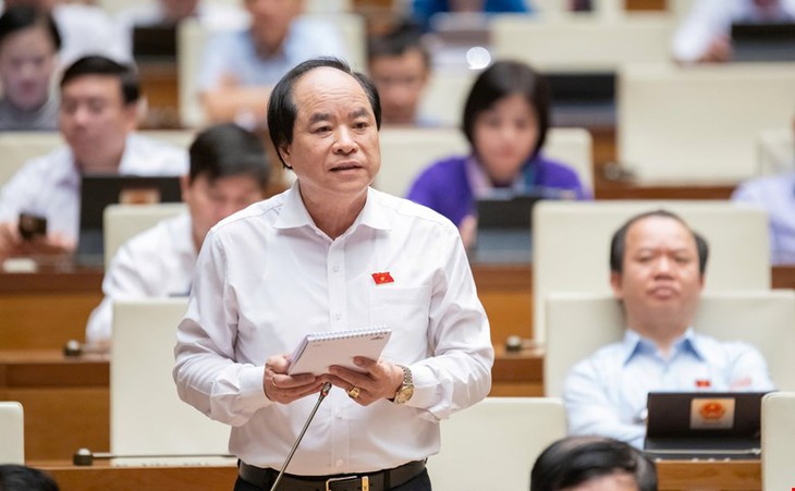 ĐBQH đề xuất loạt chế độ, chính sách với người hoạt động không chuyên trách dôi dư sau sắp xếp- Ảnh 2. ĐBQH đề xuất loạt chế độ, chính sách với người hoạt động không chuyên trách dôi dư sau sắp xếp- Ảnh 2.