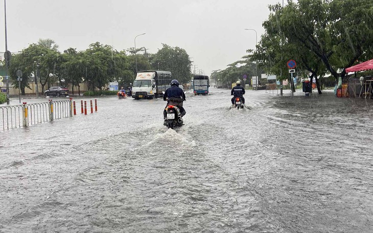 Miền Bắc bắt đầu đón mưa dông, cục bộ có nơi mưa to