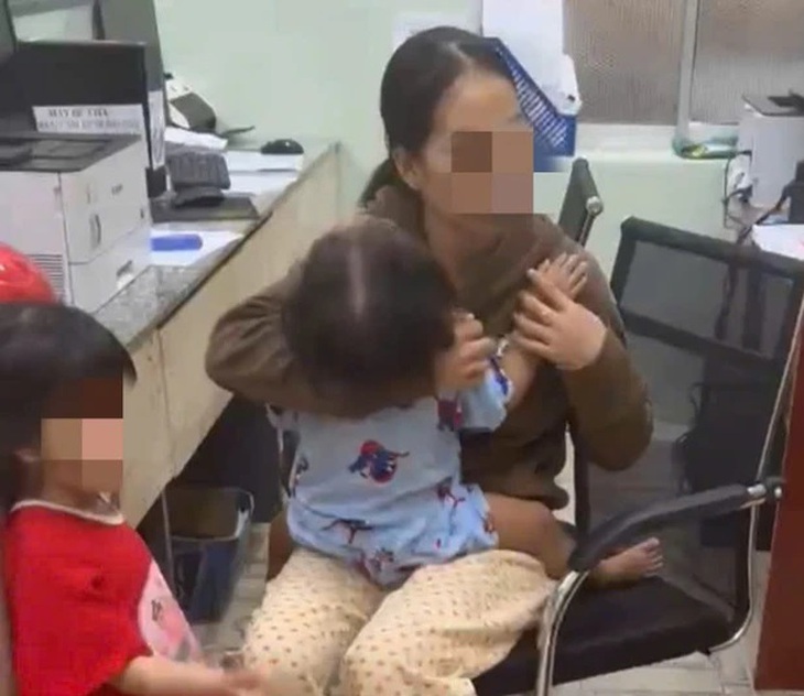 Vụ bé gái ở Bình Thuận chấn thương 'vùng kín': Công an mời người giữ trẻ lên làm việc- Ảnh 1. Vụ bé gái ở Bình Thuận chấn thương 'vùng kín': Công an mời người giữ trẻ lên làm việc- Ảnh 1.