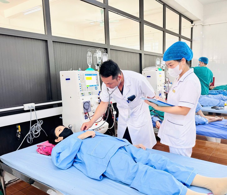 Người phụ nữ suy thận giai đoạn cuối vẫn quyết giữ con đến ngày sinh nở- Ảnh 2. Người phụ nữ suy thận giai đoạn cuối vẫn quyết giữ con đến ngày sinh nở- Ảnh 2.