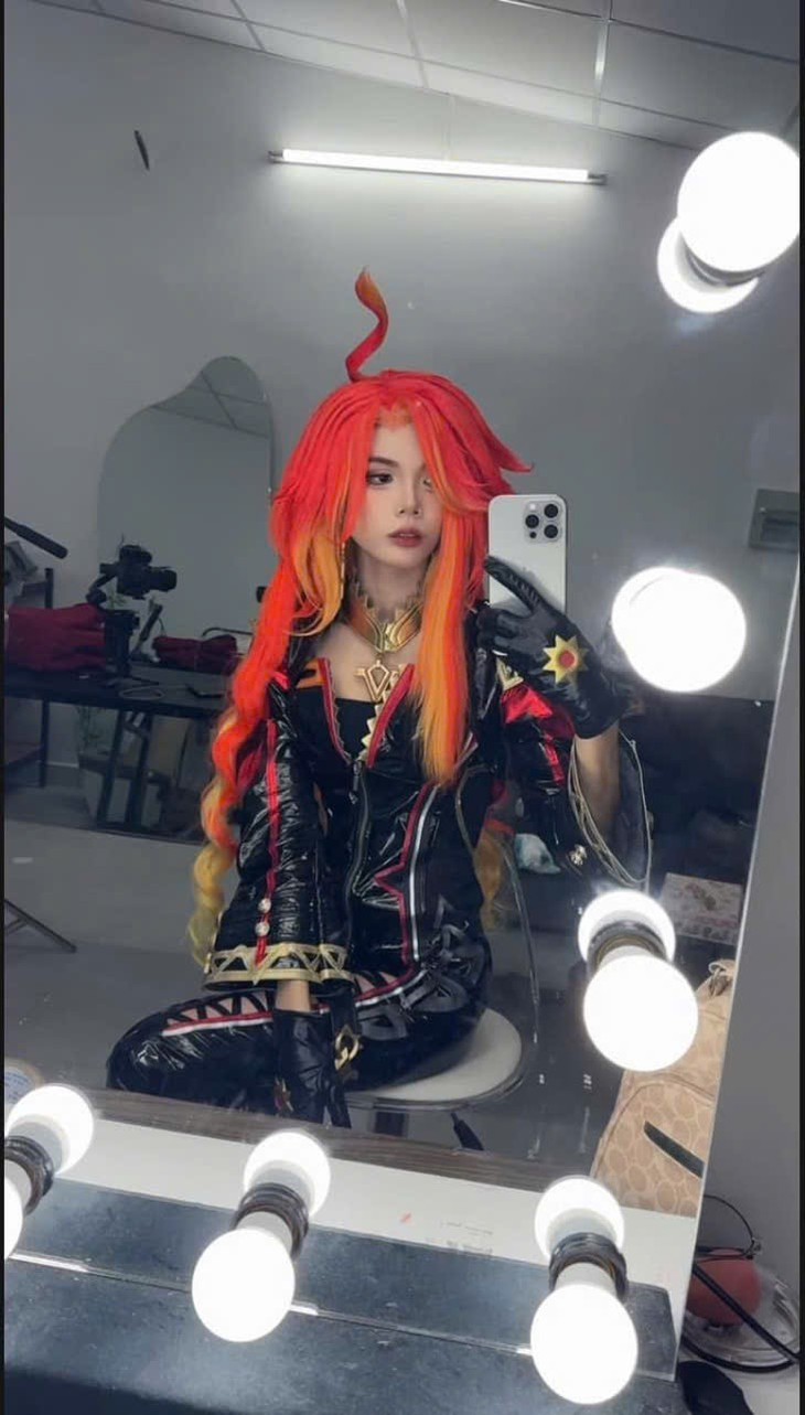 Nữ cosplay triệu view gây sốt TikTok: Mẹ bỉm hai con đam mê thành nhân vật truyện tranh- Ảnh 1.
