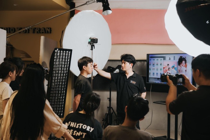 Nhiếp ảnh gia Tới Trần chia sẻ về khó khăn để trở thành photographer chuyên nghiệp- Ảnh 2.