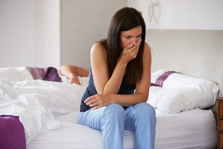Vì sao thay đổi nội tiết tố dễ gây viêm âm đạo?- Ảnh 1.