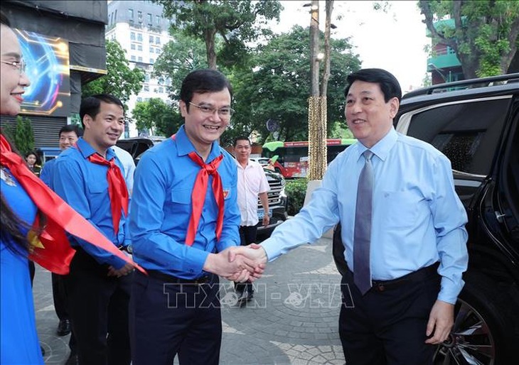 Chủ tịch nước Lương Cường dự Lễ tuyên dương Cháu ngoan Bác Hồ toàn quốc lần thứ X, năm 2025- Ảnh 3. Chủ tịch nước Lương Cường dự Lễ tuyên dương Cháu ngoan Bác Hồ toàn quốc lần thứ X, năm 2025- Ảnh 3.
