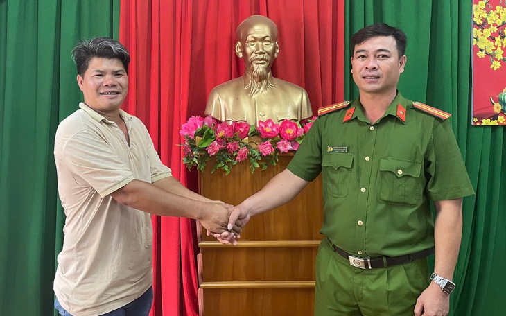 Phó trưởng công an xã trả lại hàng chục triệu đồng chuyển nhầm- Ảnh 2.