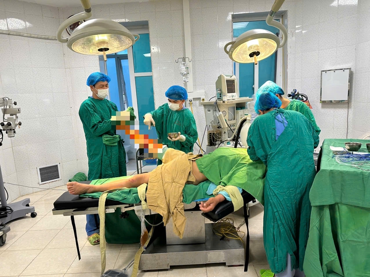 4 nạn nhân trong vụ sạt lở tại công trường thủy điện ở Lai Châu sức khỏe hiện ra sao?- Ảnh 1. 4 nạn nhân trong vụ sạt lở tại công trường thủy điện ở Lai Châu sức khỏe hiện ra sao?- Ảnh 1.