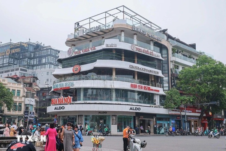Hà Nội: Thông tin về việc phá dỡ tòa nhà 'Hàm cá mập'- Ảnh 1.