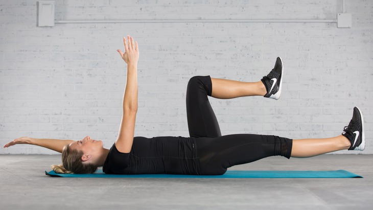 The Deadbug Exercise: How To, Benefits, Variations - Muscle & Fitness
