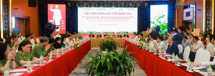 Hội thảo khoa học 'Chủ tịch Hồ Chí Minh - Biểu tượng cao đẹp của ý chí khát vọng độc lập của dân tộc, tự do, hạnh phúc cho Nhân dân'- Ảnh 1. Hội thảo khoa học 'Chủ tịch Hồ Chí Minh - Biểu tượng cao đẹp của ý chí khát vọng độc lập của dân tộc, tự do, hạnh phúc cho Nhân dân'- Ảnh 1.