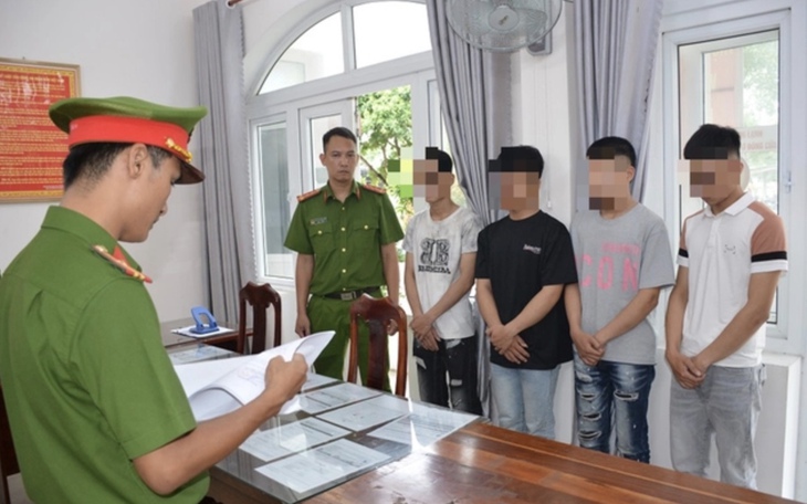 Khởi tố nhóm thanh thiếu niên dùng ná cao su đuổi đánh người giữa phố