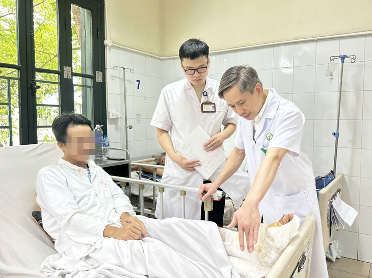 'Em muốn nhanh khỏe để trở lại đảo'...- Ảnh 1. 'Em muốn nhanh khỏe để trở lại đảo'...- Ảnh 1.