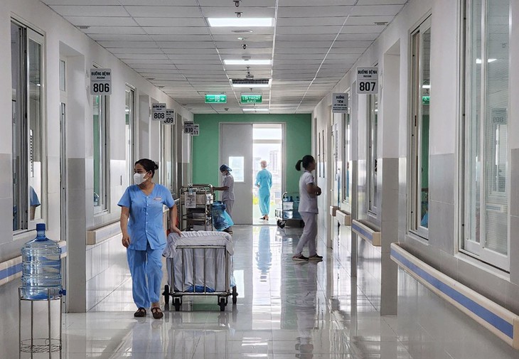 Đà Nẵng khuyến cáo người dân đến và về từ các nước có ca mắc COVID-19 cao, cần chủ động theo dõi sức khỏe- Ảnh 1. Đà Nẵng khuyến cáo người dân đến và về từ các nước có ca mắc COVID-19 cao, cần chủ động theo dõi sức khỏe- Ảnh 1.