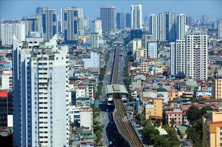 Biến động giá đất nền, nhà ở riêng lẻ tiềm ẩn nhiều rủi ro- Ảnh 1.