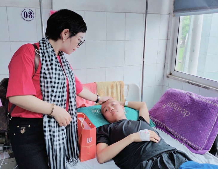 Những nữ 'chiến binh' cùng dìu nhau chiến đấu với căn bệnh ung thư- Ảnh 5. Những nữ 'chiến binh' cùng dìu nhau chiến đấu với căn bệnh ung thư- Ảnh 5.
