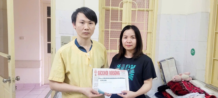 Một bé trong gia đình 4 người bị bỏng nặng ở Bắc Ninh vẫn đang phải điều trị phục hồi chức năng- Ảnh 3.