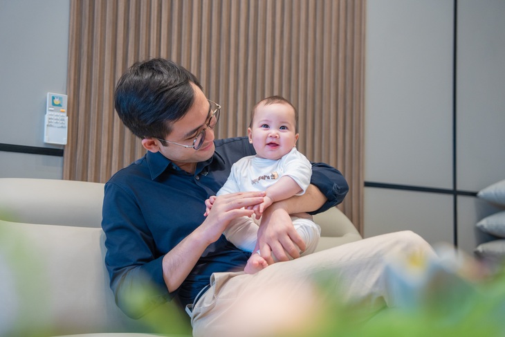 Hạnh phúc trọn vẹn sau 7 năm thử thách của người mẹ mang gen bệnh hiếm- Ảnh 3. Hạnh phúc trọn vẹn sau 7 năm thử thách của người mẹ mang gen bệnh hiếm- Ảnh 3.