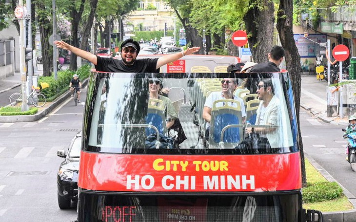 Du lịch, hàng không rộn ràng vào mùa cao điểm Hè 2025
