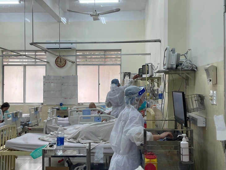 TPHCM ứng phó với biến chủng Omicron XEC thế nào?- Ảnh 1.