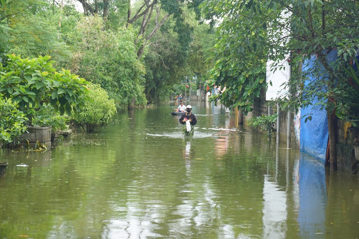 Nắng nóng diện rộng, mưa lớn vượt lịch sử và rủi ro thiên tai trong tháng tới- Ảnh 2. Nắng nóng diện rộng, mưa lớn vượt lịch sử và rủi ro thiên tai trong tháng tới- Ảnh 2.