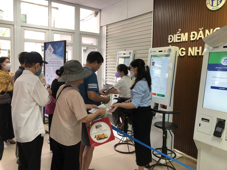Bệnh viện đầu tiên thực hiện chữ ký số trên VNeiD cho người bệnh- Ảnh 4. Bệnh viện đầu tiên thực hiện chữ ký số trên VNeiD cho người bệnh- Ảnh 4.