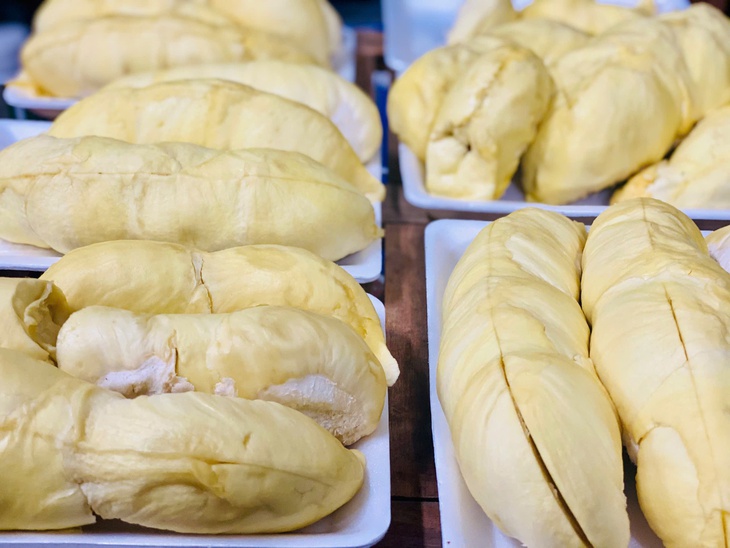 Loạn giá sầu riêng, nơi bán vài chục nghìn nơi hàng trăm nghìn đồng/kg- Ảnh 11.