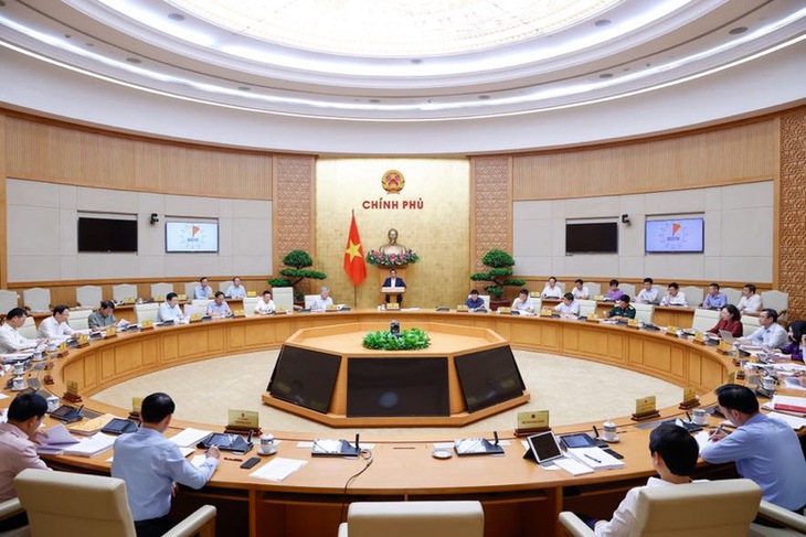 Thủ tướng: Nghiên cứu mở rộng chính sách nhà ở xã hội cho các gia đình đông con- Ảnh 1.