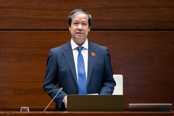 ĐBQH sẽ chất vấn Bộ trưởng Nguyễn Kim Sơn về dạy thêm, học thêm- Ảnh 2. ĐBQH sẽ chất vấn Bộ trưởng Nguyễn Kim Sơn về dạy thêm, học thêm- Ảnh 2.