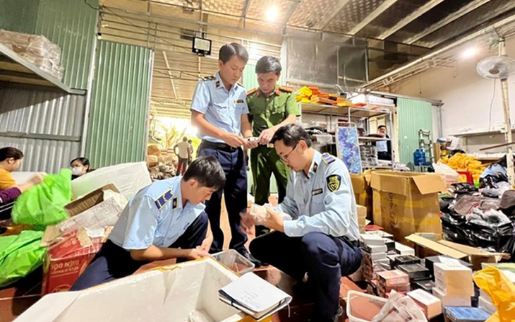 Tình hình buôn lậu, hàng giả diễn biến rất phức tạp, Thủ tướng tiếp tục chỉ đạo ‘nóng’
