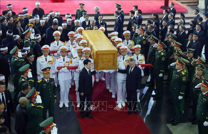 Lễ đưa tang nguyên Chủ tịch nước Trần Đức Lương- Ảnh 2.