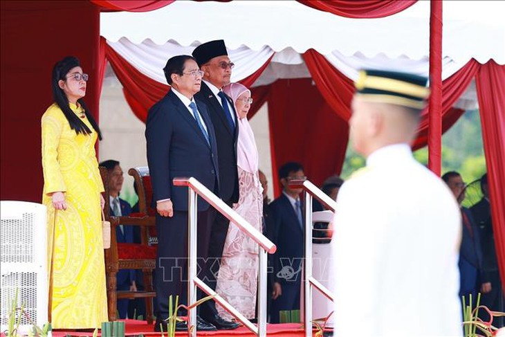 Lễ đón chính thức Thủ tướng Phạm Minh Chính thăm Malaysia- Ảnh 2.