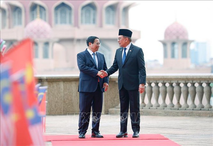 Thủ tướng Phạm Minh Chính hội đàm với Thủ tướng Malaysia Anwar Ibrahim- Ảnh 1. Thủ tướng Phạm Minh Chính hội đàm với Thủ tướng Malaysia Anwar Ibrahim- Ảnh 1.