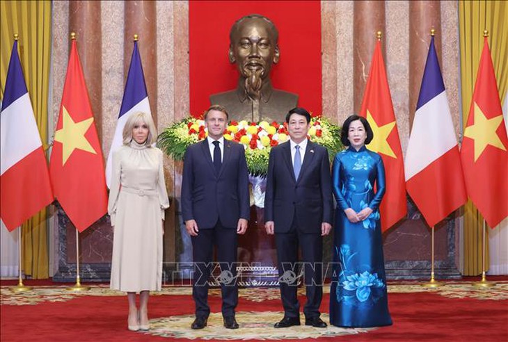 Chủ tịch nước Lương Cường chủ trì lễ đón cấp Nhà nước Tổng thống Cộng hòa Pháp- Ảnh 13. Chủ tịch nước Lương Cường chủ trì lễ đón cấp Nhà nước Tổng thống Cộng hòa Pháp- Ảnh 13.