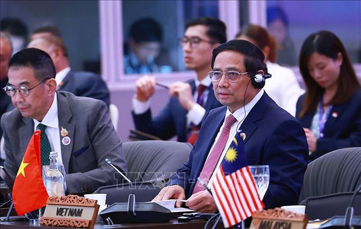 Thủ tướng Phạm Minh Chính phát biểu tại phiên Đối thoại với đại diện Hội đồng Tư vấn kinh doanh ASEAN- Ảnh 2.