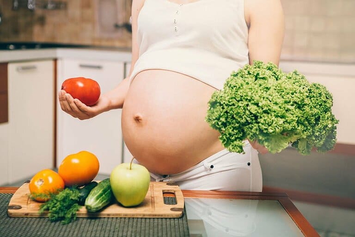 Bà bầu ăn gì để vào con không vào mẹ, thai nhi tăng cân vù vù?